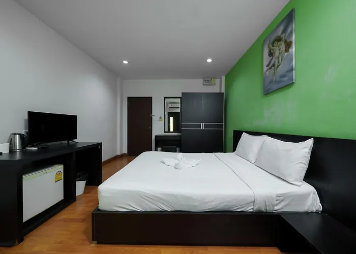Dancenter Khaosan Park Hotel