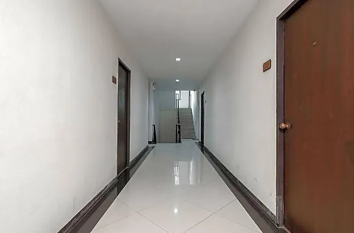 Dancenter Khaosan Park Hotel 3*